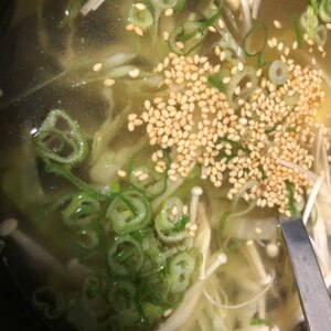 キャベツとえのきの簡単スープ